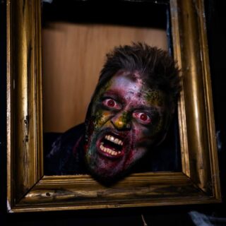 Det er halloween måned 🧟‍♂️ og her er lidt af det jeg har lavet i Det forladte sommerland sidste weekend 👻 #halloween #halloweenmakeup fotograf Jan Ole Laugesen ……..………………………………………………………………
Du kan booke mig til din begivenhed via Ansigtsmaleren.dk eller på
mail: info@Ansigtsmaleren.dk 

Sammen kan vi give børn og barnlige sjæle en uforglemmelig oplevelse 🎨

https://ansigtsmaleren.dk/ 
https://booking.setmore.com/scheduleappointment/33cac204-1618-4088-8552-63066875d3f1?lang=Danish 

#ansigtsmaleren #ansigtsmaler #sminke #makeup #makeupartist #facepaint #bodyart #kropsmaling #makeupfun #børneglæde #gladebørn #BookTilDinBegivenhed #bookEnAnsigtsmaler #BookAnsigtsmaler #ansigtsmalinghitter #ansigtsmalerhit

#specialfxmakeup #specialfx #specialfxartist #specialeffects #sfxmakeup #sfx #sfxmakeupartist  #airbrush #onlyairbrush #proaiirhybrid
